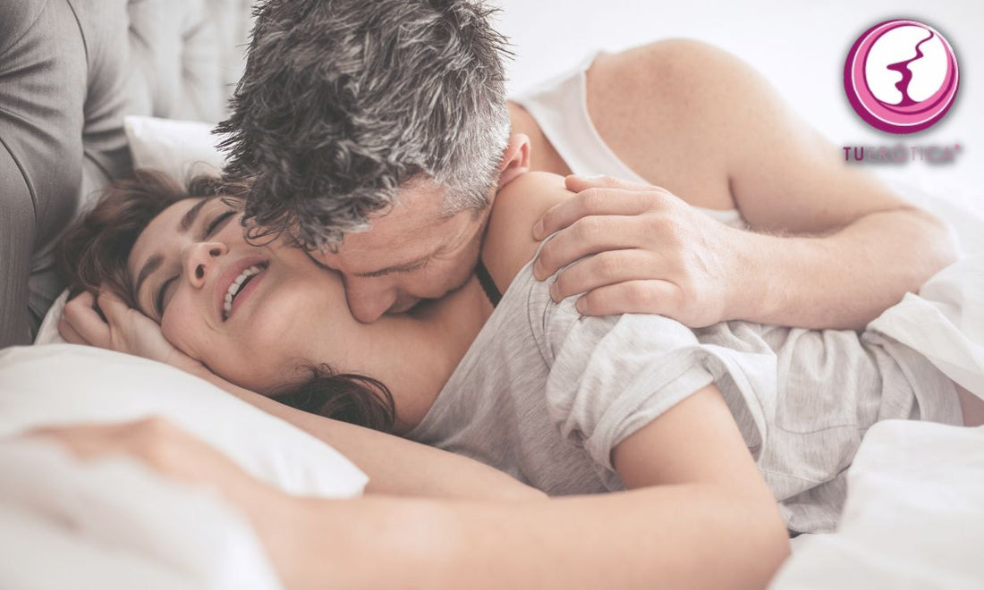 Postura de la cuchara: ¿Cómo se hace? | Tu Erótica 💜