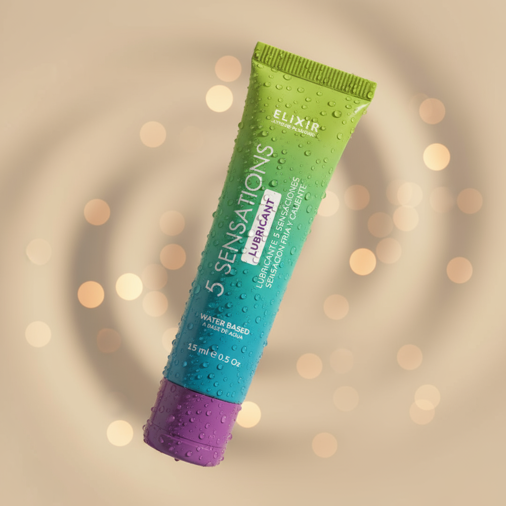 Close-up lubricante íntimo Elixir con gotas de agua, producto sensual TuErótica Bogotá